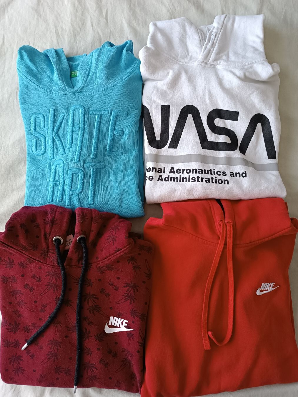 Nike Maglioni & Felpe: Hoodie's / Kapuzenpullover Nike Gr S – Usato da Binz venduto da julijuli 1
