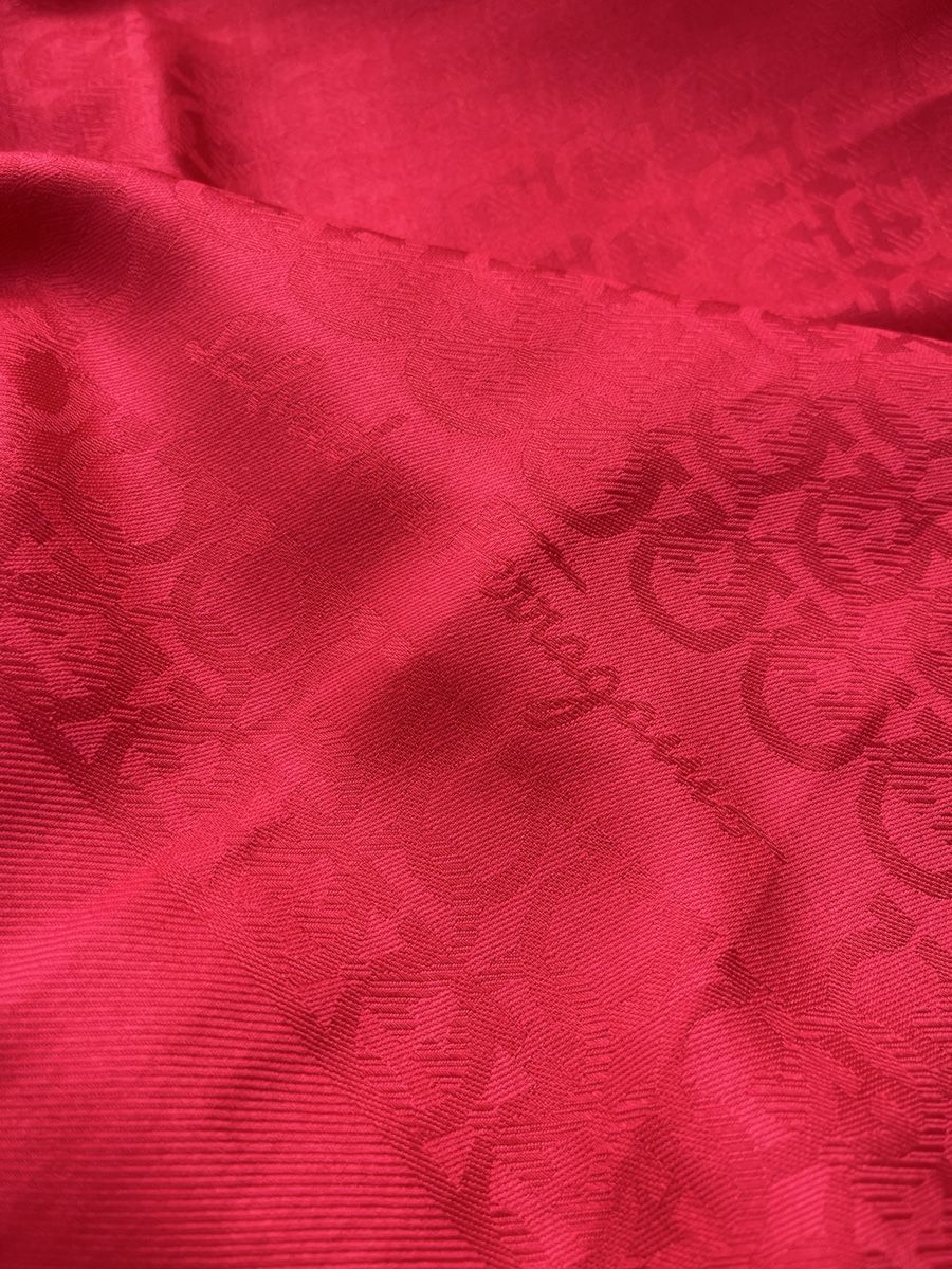 Salvatore Ferragamo Foulard & Sciarpe: Ferragamo Silk Wool Stola NEU – Nuovo (secondo la descrizione) da Wichtrach venduto da Adriana222 6