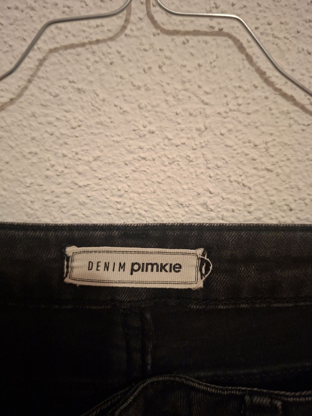 Jeans: Schwarze Jeans von Pimkie – Usato da Lengwil venduto da Gastman45 2
