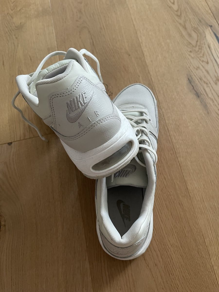 Nike Scarpe da donna: Nike Air Grösse 42 – Nuovo (secondo la descrizione) da Wasterkingen venduto da Baemsu 1