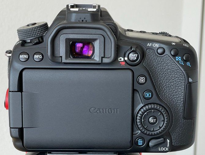 Canon Kamera: Canon EOS 80 D + L Objektiv – Gebraucht aus Aristau von Gola 2