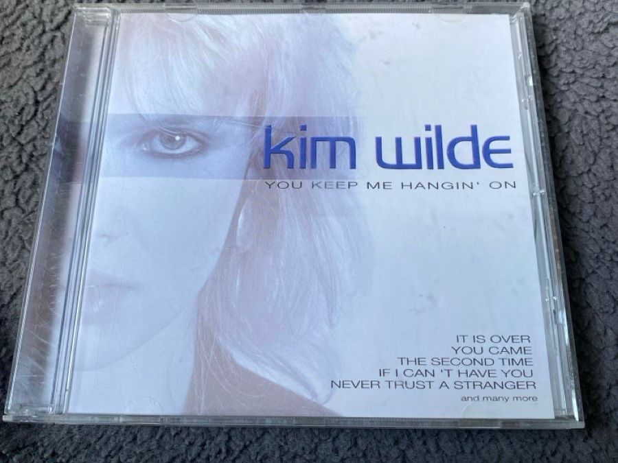 CD: Kim Wilde - You Keep me Hanging on CD – Usato da Liestal venduto da Stephanoceras1