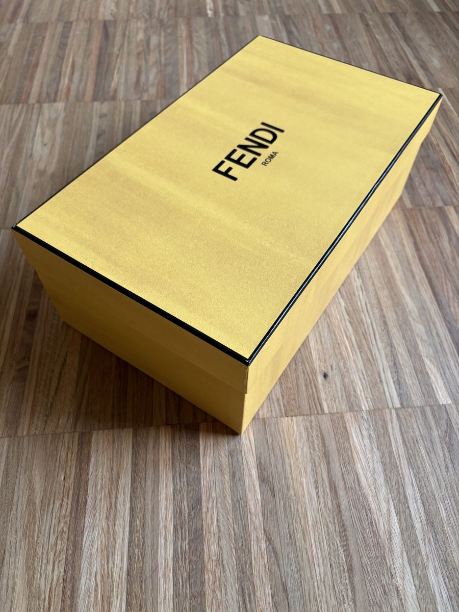 Borse da donna: Fendi Box. Neu! – Nuovo (secondo la descrizione) da Luzern venduto da lor_x8hx 1