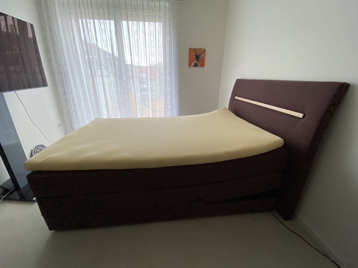 Letti: Boxspringbett mit Elektromotor – Nuovo (secondo la descrizione) da Dietikon venduto da dindin01