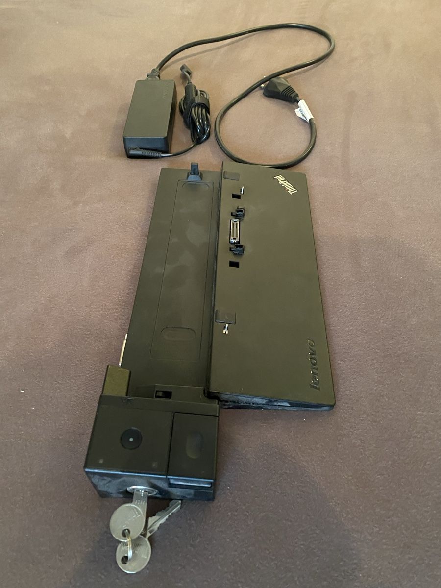 Lenovo Docking station: Lenovo ThinkPad Ultra Docking Station mit Netzteil – Usato da Zürich venduto da cal_2gzx 2