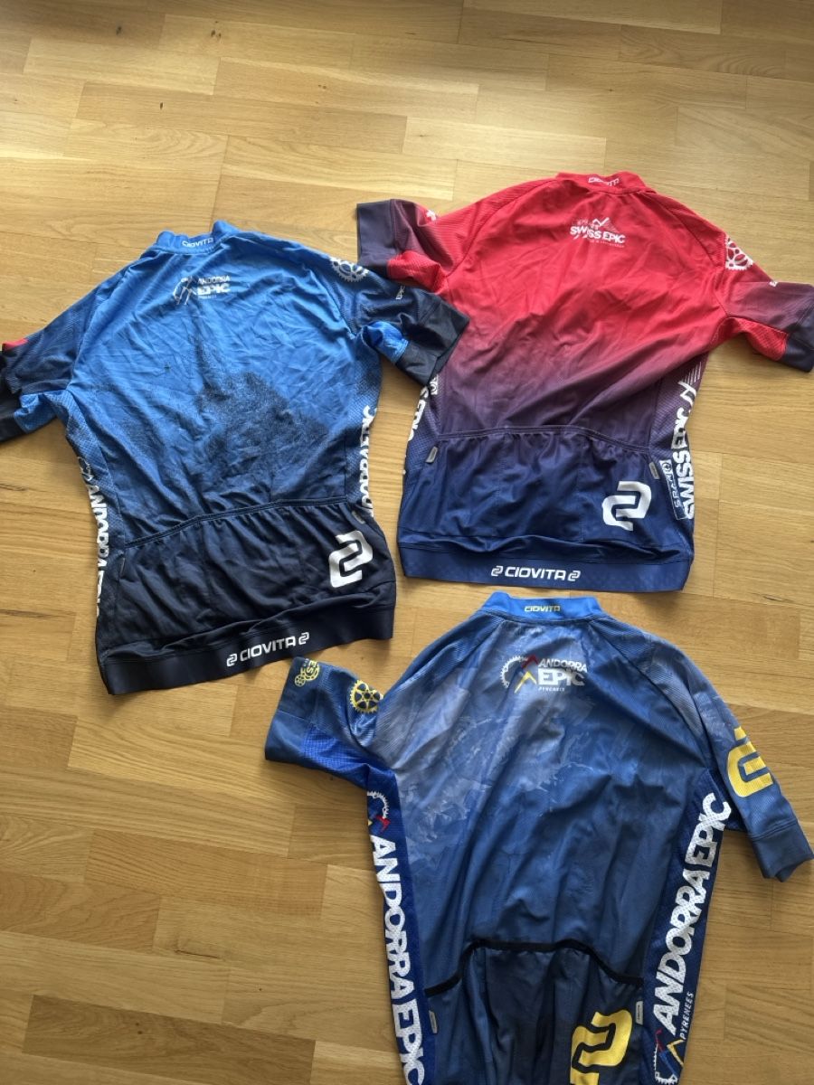 Canottiere & Pantaloni: Ciovita Bikejerseys – Nuovo (secondo la descrizione) da Hunzenschwil venduto da mila012 4