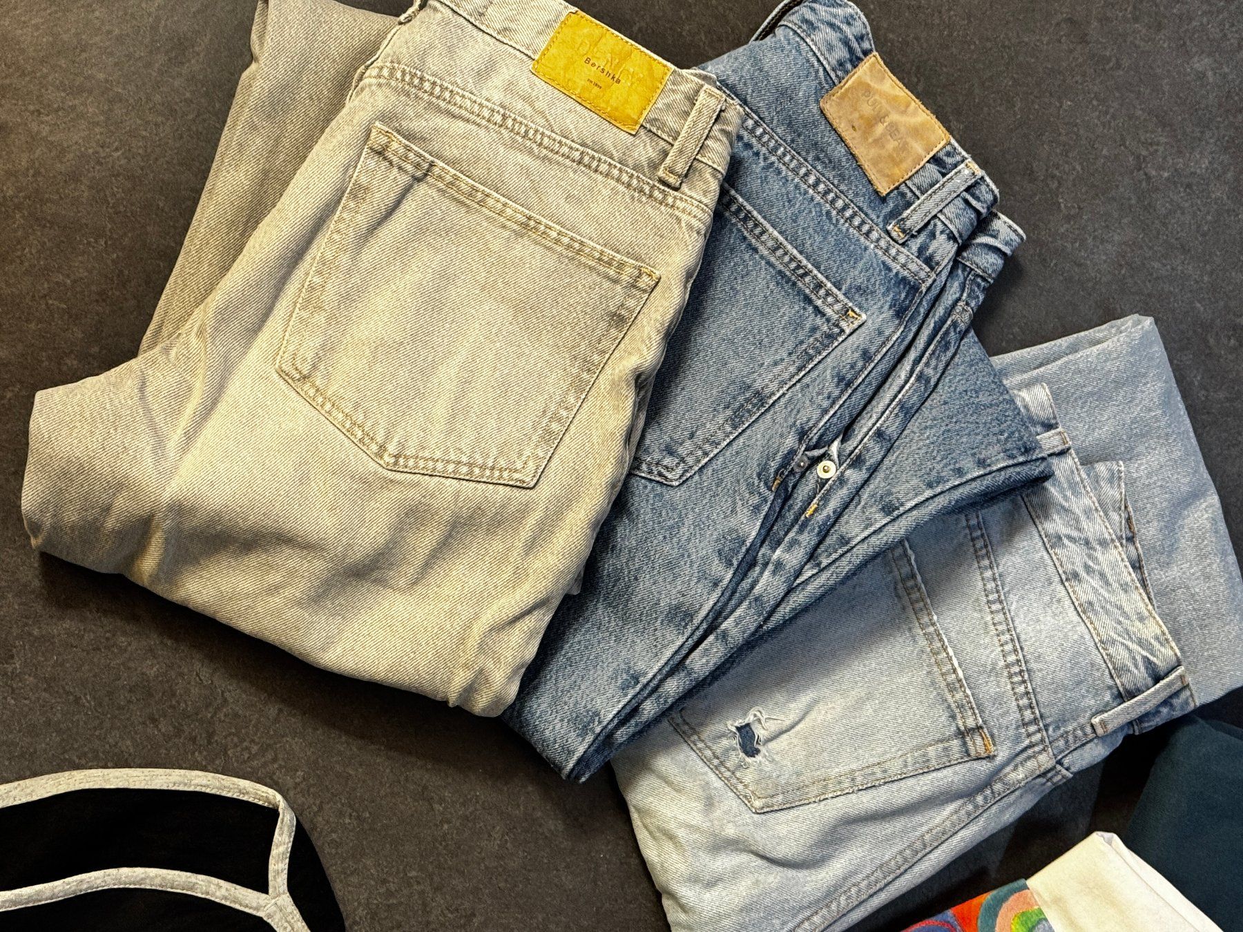 Bershka Lotti & Set di vestiti: Diverse Jeans, Pulli, Shirt, Hose, Sport, Bershka, Pull Bear – Usato da Baar venduto da qsi2005 1