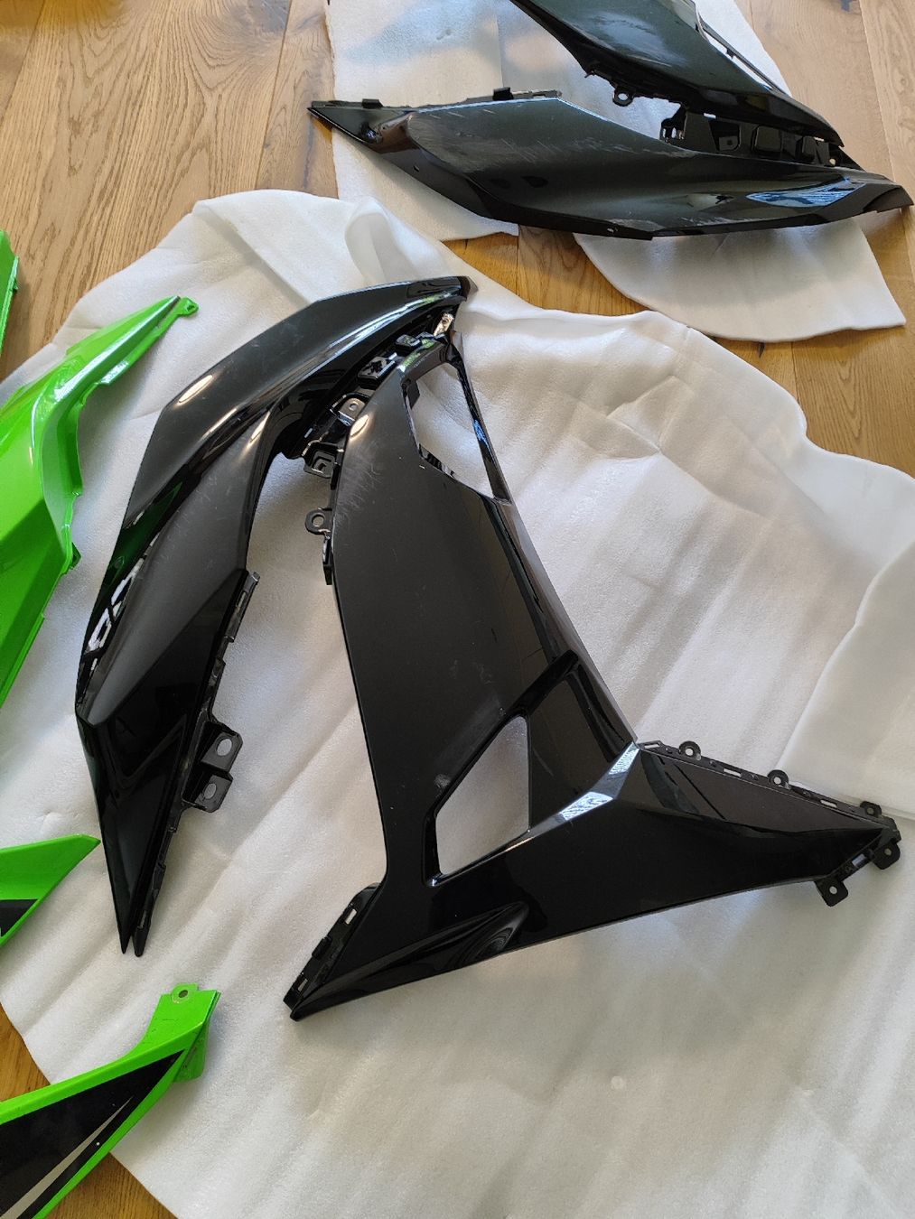Tutti i ricambio per moto: Kawasaki Ninja 650 Fairings 2017-2019 – Usato da Mülligen venduto da vagos85 6