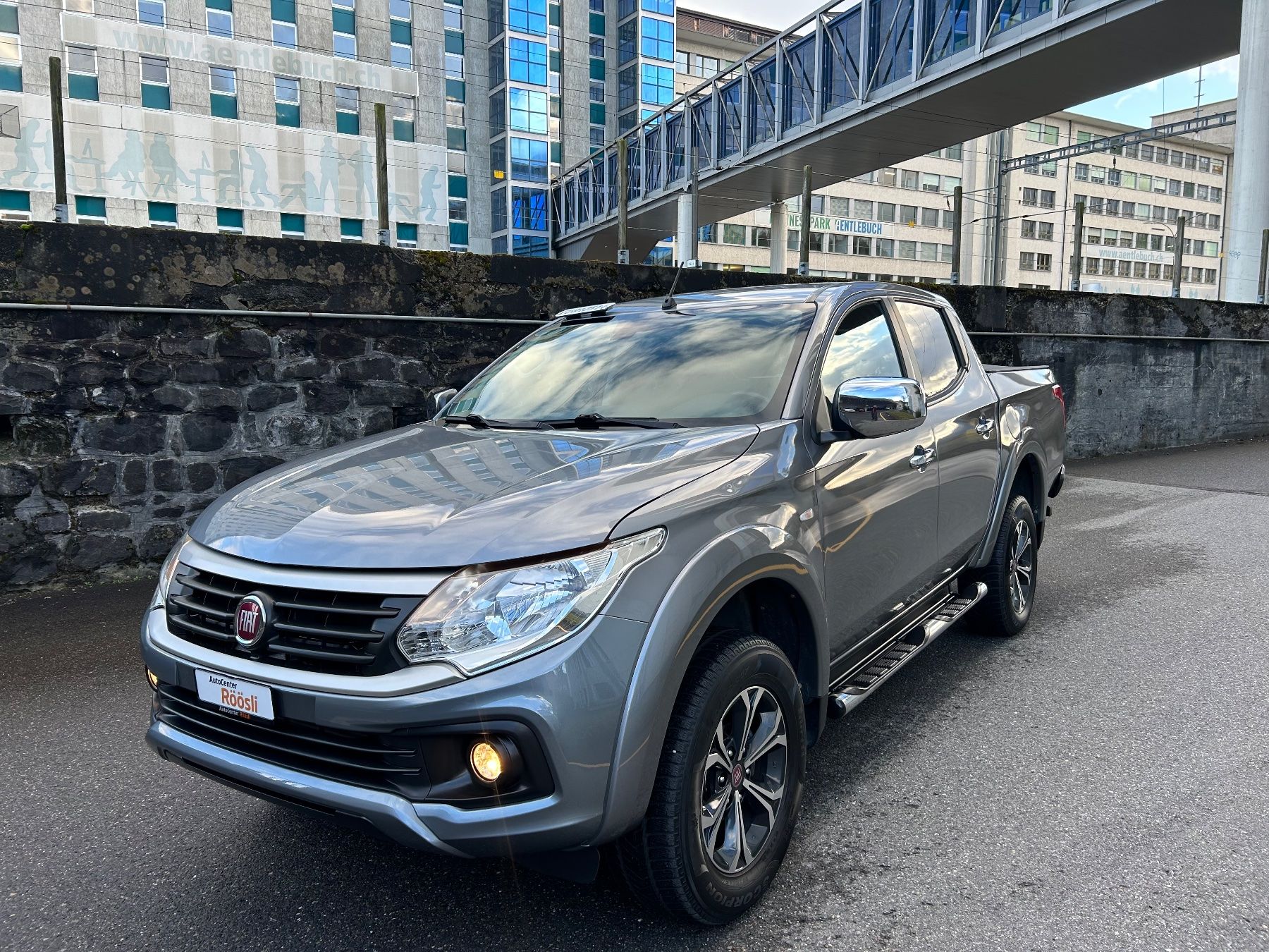 Mitsubishi Autos: MITSUBISHI L 200 2.4 Style Double Cab 4x4 – Gebraucht aus Hasle LU von Mroeoesli0 1