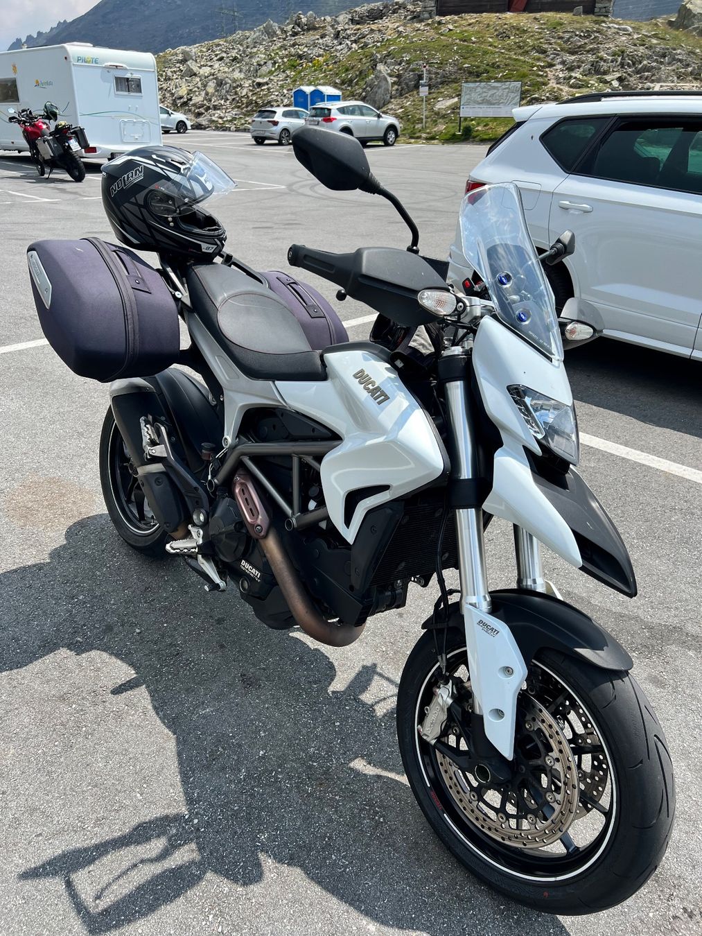 Ducati Route: Hyperstrada Hypermotard Ducati – D'occasion à Studen BE par elektra011