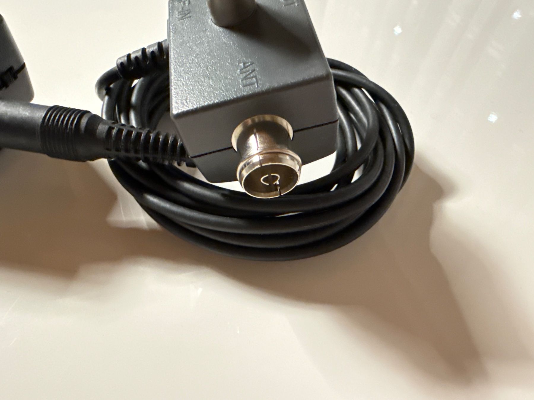 Nintendo Konsolen: Nintendo 64 RF Switch/Modulator – Gebraucht aus Niederbipp von nbf_qy2d 3