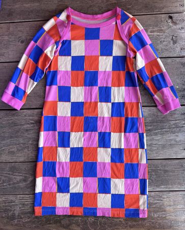 Kleid mit Caro-Print / NEU 
