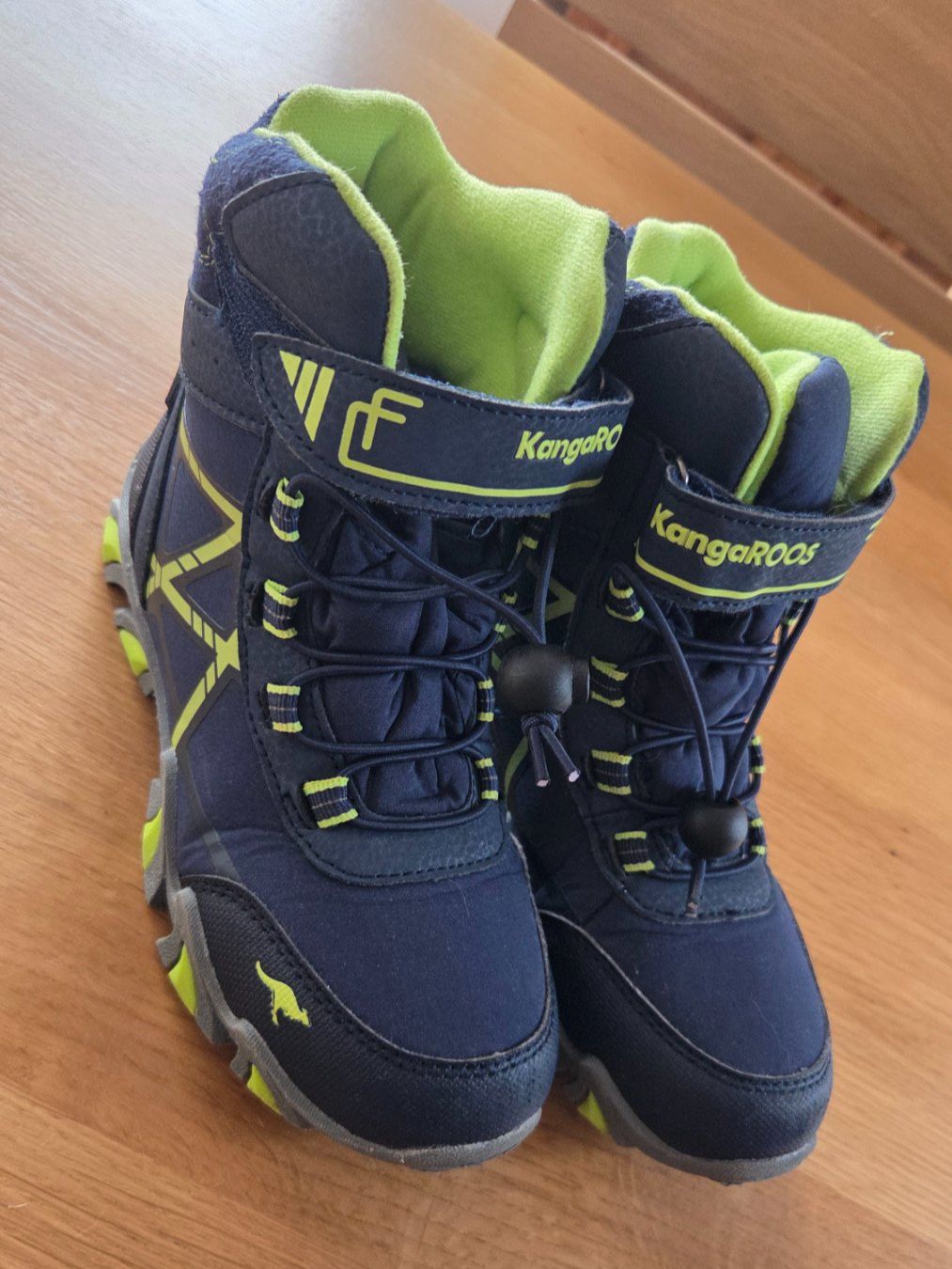 Scarpe per ragazzi: KangaROOS Winterschuhe Gr.33 – Usato da Roggliswil venduto da Crosser17