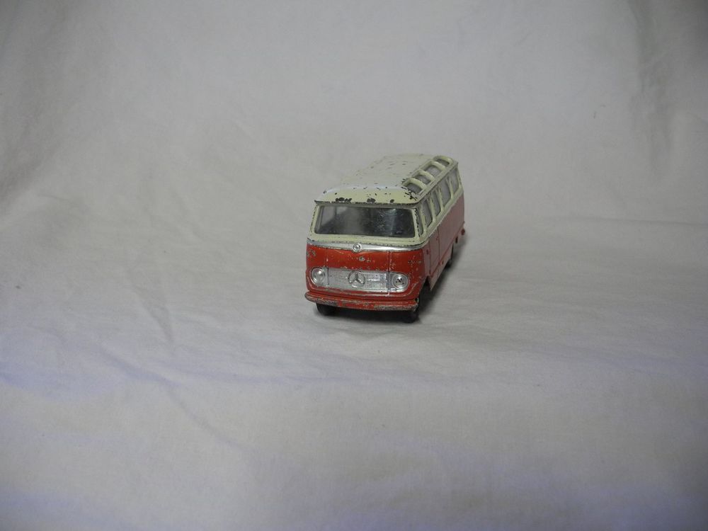 DINKY TOYS CAR MERCEDES-BENZ BESPIELT (Gebraucht) in Gurtnellen für CHF