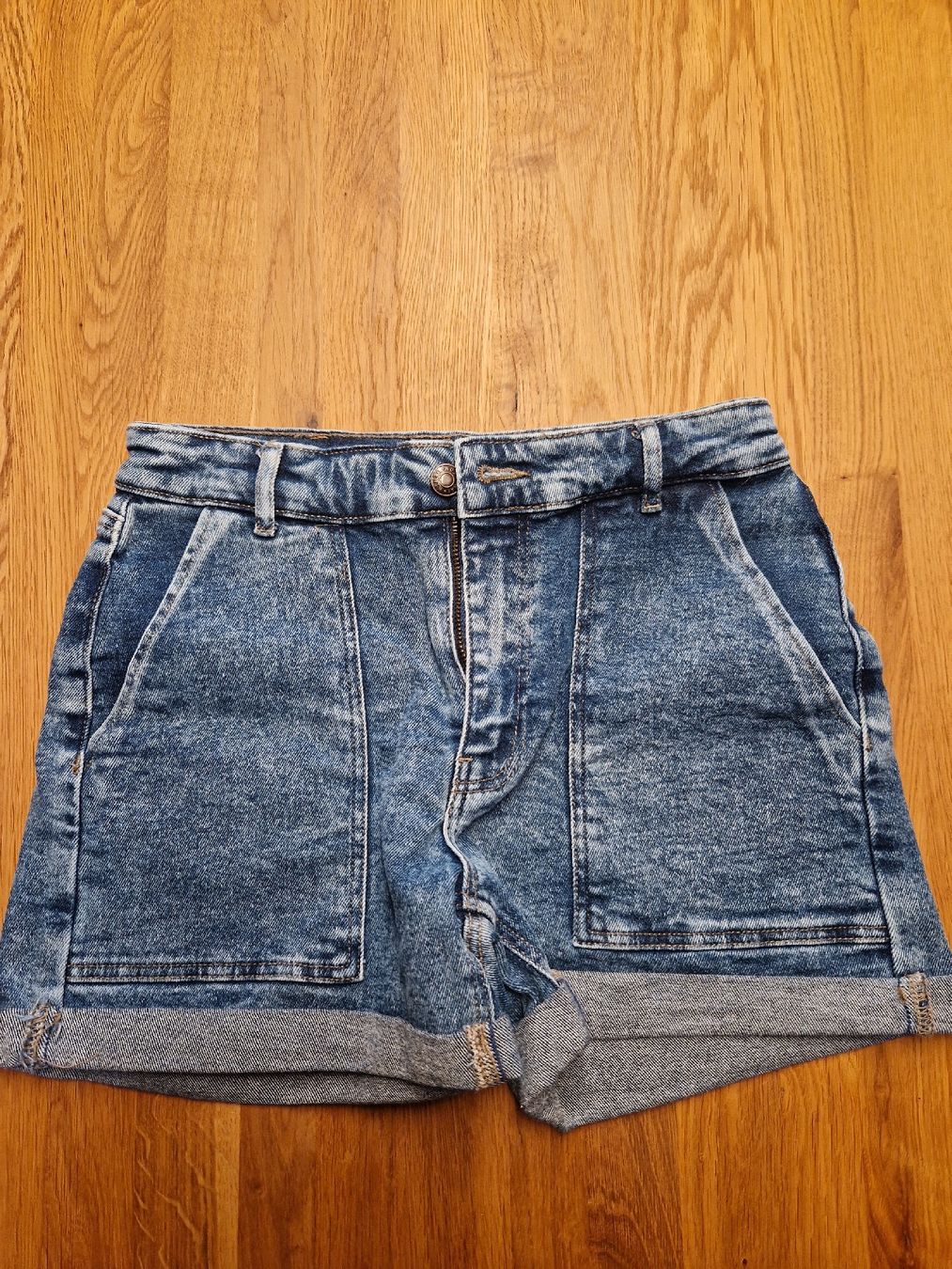 Jeans: Jeansshorts Gr. XS – Neu (gemäss Beschreibung) aus Frauenkappelen von sarahgygax_