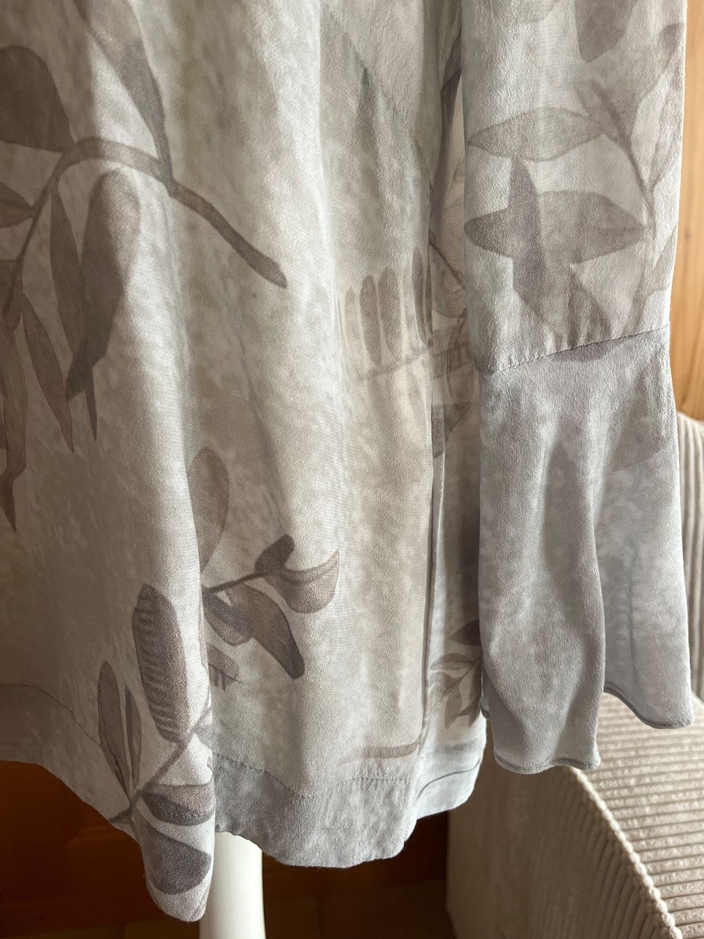 Nile Chemisiers: Nile Bluse S grau mit Muster Viskose – D'occasion à Hettiswil par CoWa1974 3