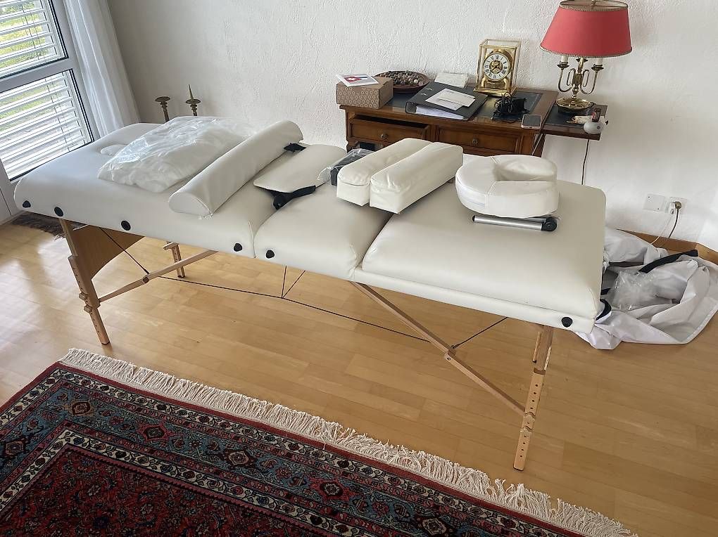 Massagegeräte: Massage Bert, klapbar  – Gebraucht aus Zug von Rembrandt2 4