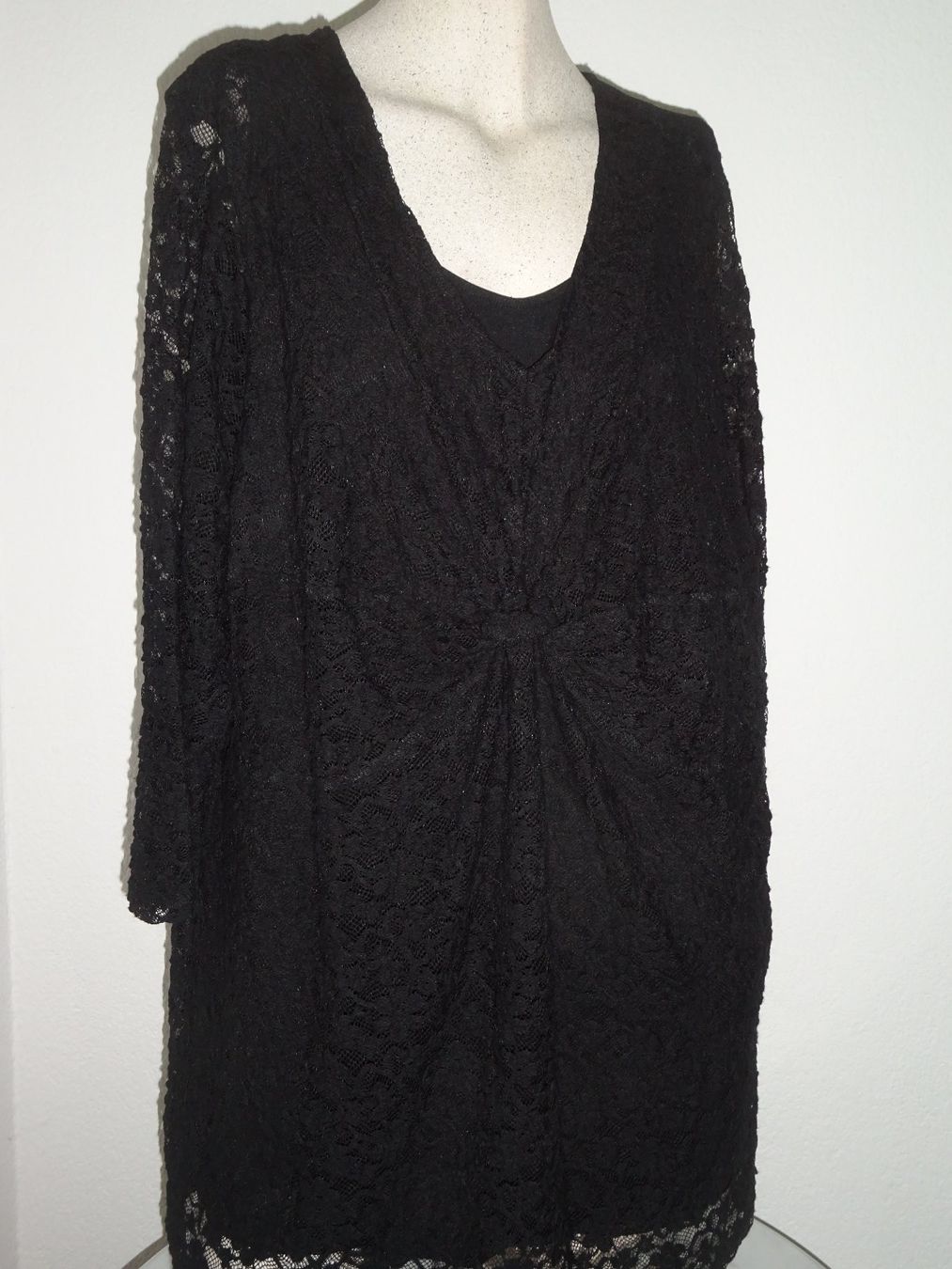 Vestiti: ELEGANTES SPITZEN-KLEID "KINGFIELD" NEU 48 – Nuovo (secondo la descrizione) da Au ZH venduto da FashionConsultant