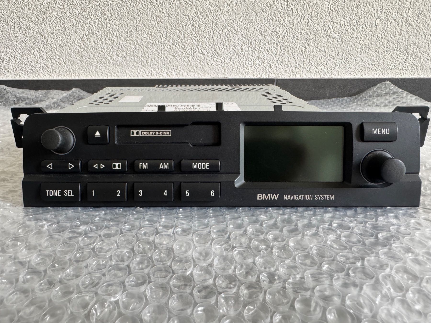 BMW Radio: BMW E46 Navigation Business Radio / Multi-Info Radio – Usato da Rothenfluh venduto da Ron999 1