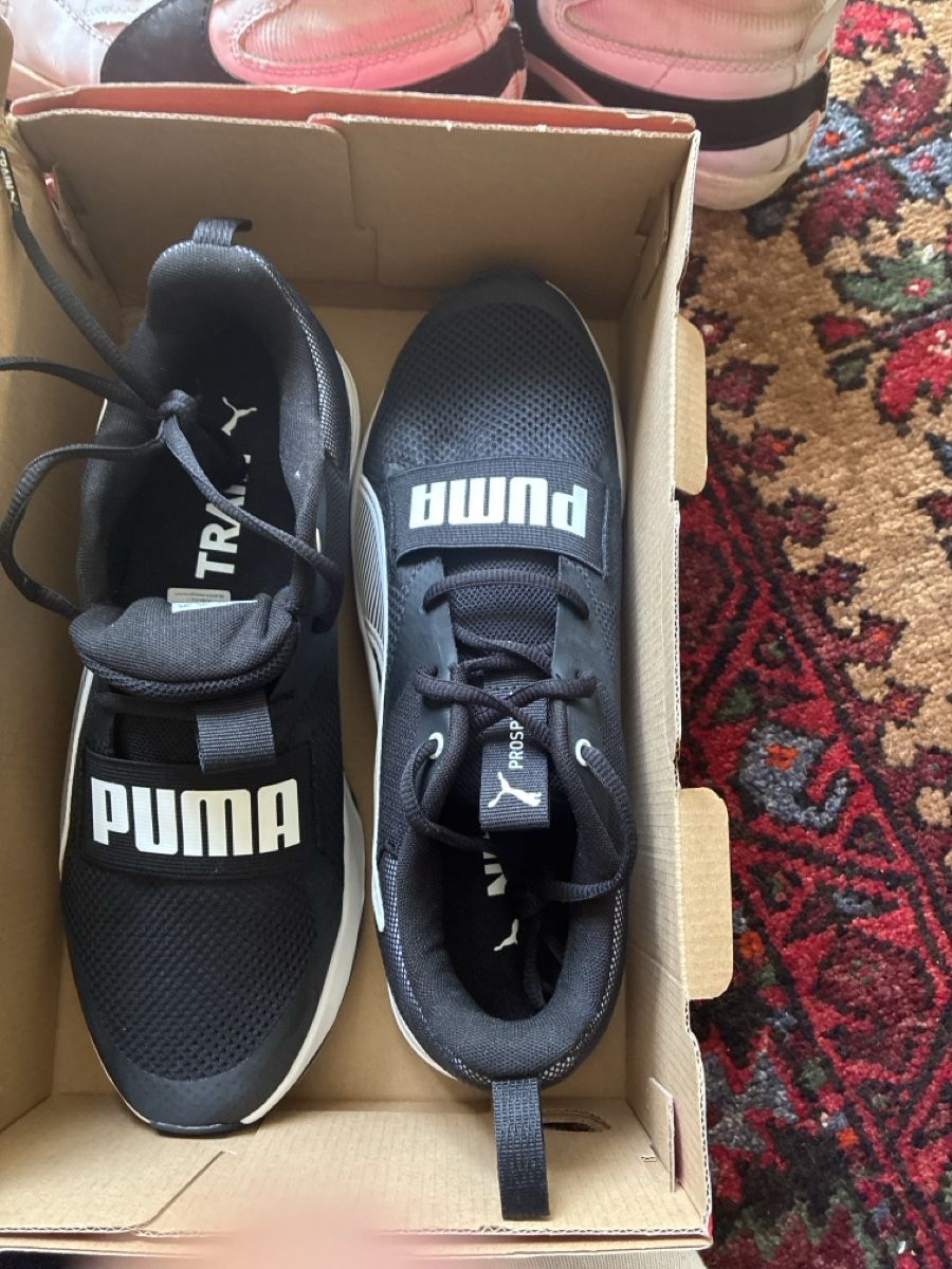 Scarpe da uomo: Puma chaussure de running taille 44 – Nuovo e nell'imballaggio originale da Le Grand-Saconnex venduto da aur_27hl