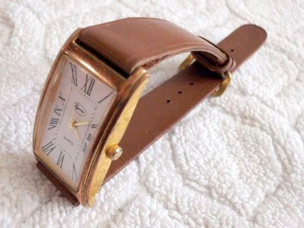 Montres: Damen Armbanduhr, "Cypréa" neuwertig – D'occasion à Ueberstorf par dinbau 2