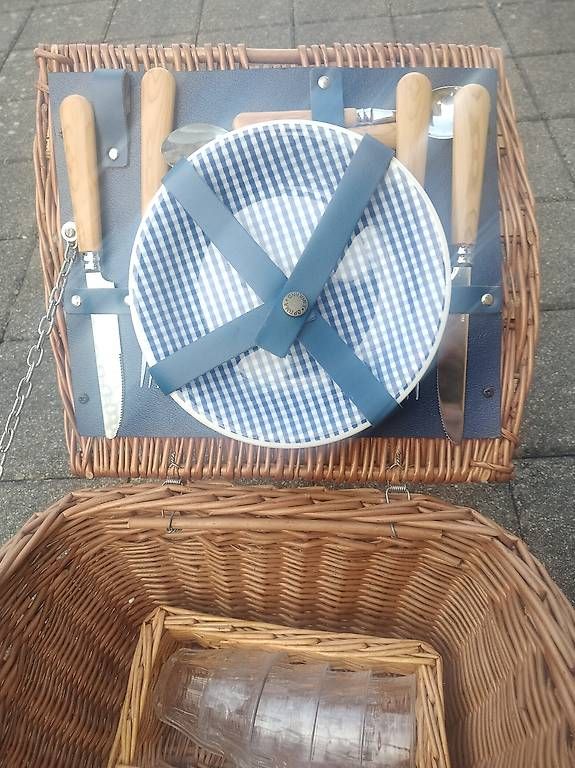 Sonstiges für Haushalt & Wohnen: Picknikkorb  – Gebraucht aus Buchs AG von ths_j2lz 3