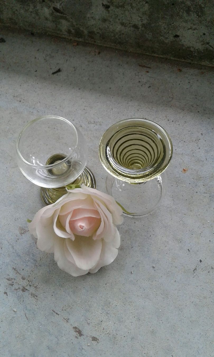 Bicchieri: 2 ANTIKE SCHNAPS GLÄSLI – Usato da Biel/Bienne venduto da dasi3 1