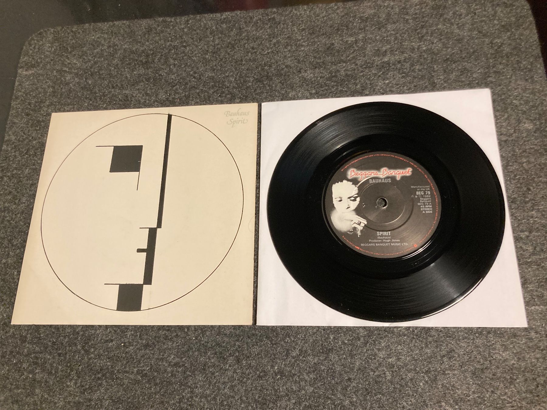 Dischi in vinile: Bauhaus - Spirit – Usato da Fribourg venduto da Karushi