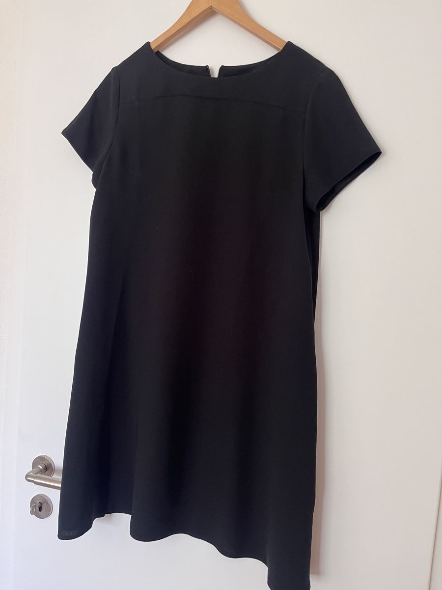 Kleider: Schwarzes Kleid – Gebraucht aus Allschwil von MaloseS08 1