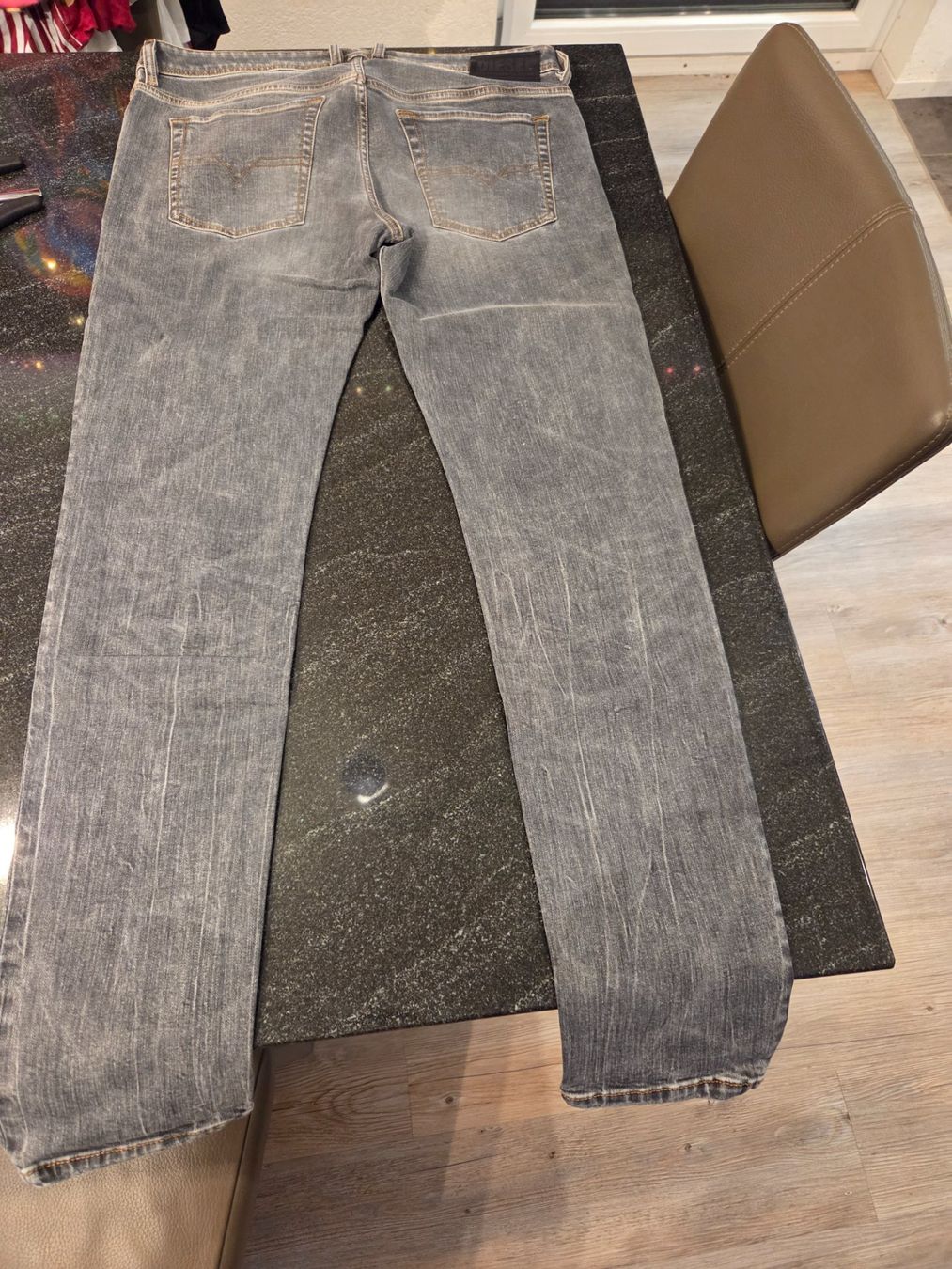 Diesel Jeans: A vendre jeans Diesel – Usato da Attalens venduto da jack021 1
