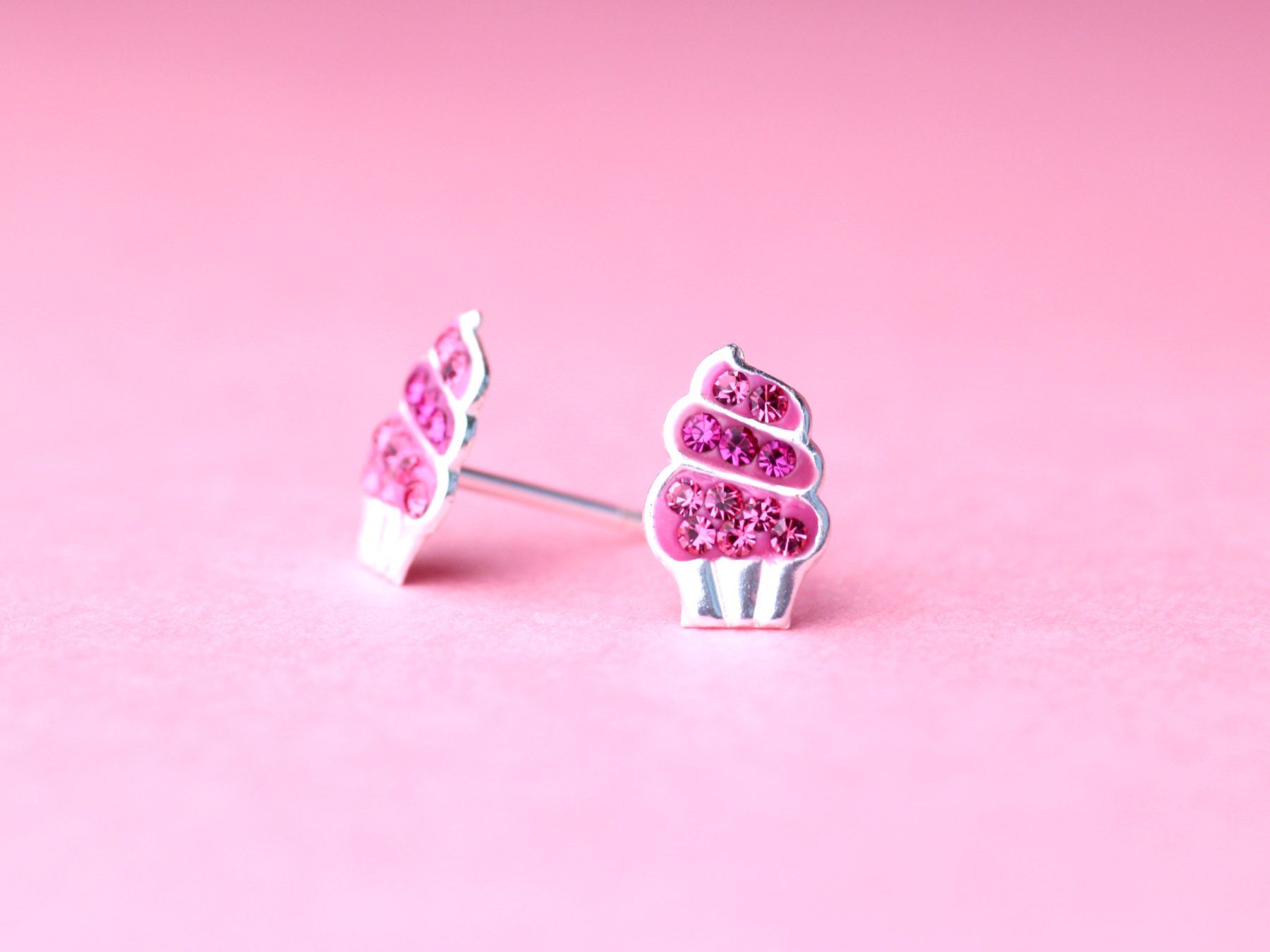 Orecchini pendenti & Orecchini a lobo: Kinder Ohrringe CUPCAKE Sterling Silber – Nuovo e nell'imballaggio originale da Stallikon venduto da Bergli18 1