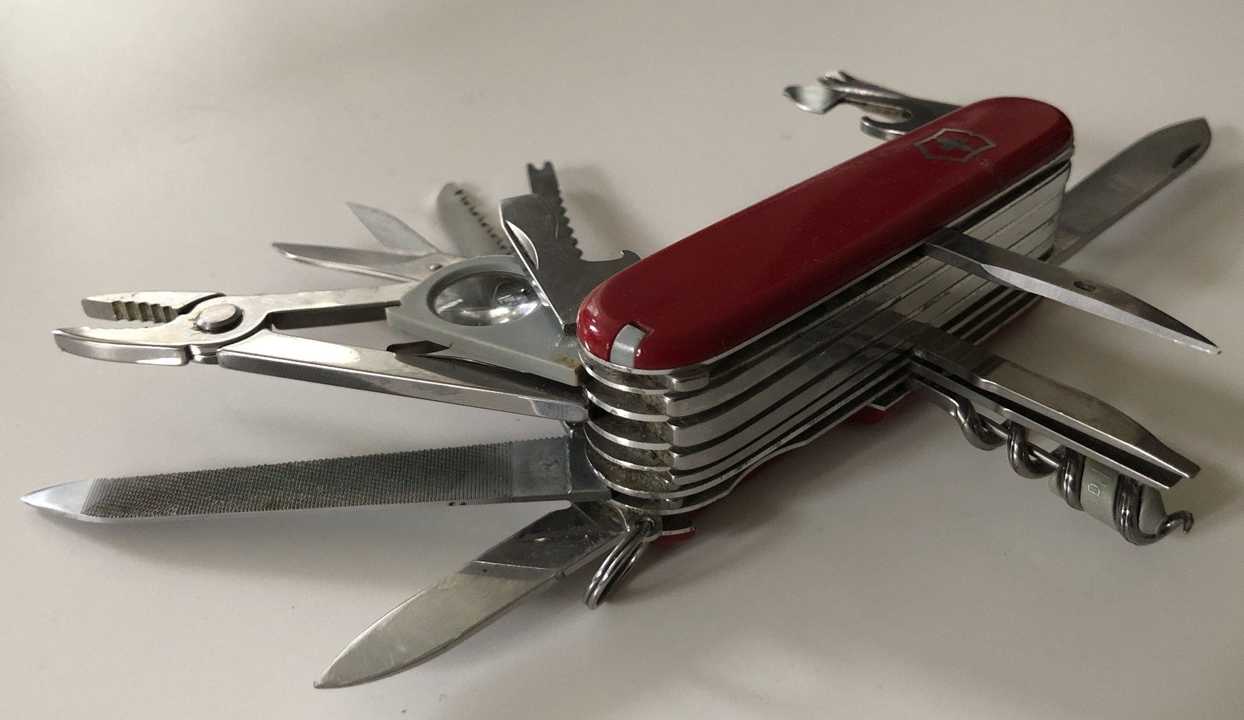 Victorinox Coltelli tascabile: Victorinox Swiss Champ – Usato da Binningen venduto da Steffisboerse