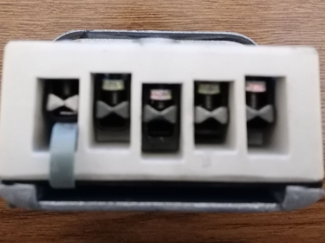 Spine: Starkstromstecker – Usato da Geroldswil venduto da carcan1707 2