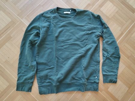 Pullover Two Thirds