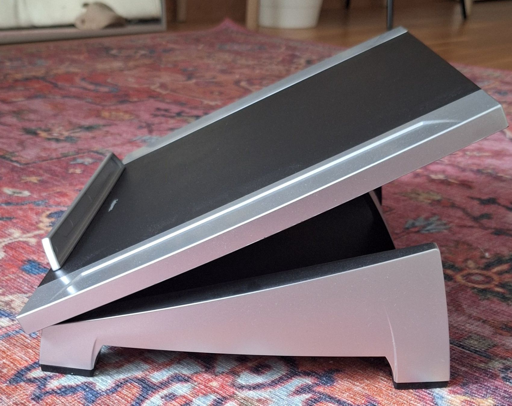 Racks & Cavalletti: Support pour ordinateur portable Fellowes – Usato da Neuchâtel venduto da Giannis_23 1