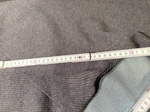 Lotti di vestiti: Kuscheliges Strick-Set, Hose und Pullover - plus 1x Hose – Nuovo (secondo la descrizione) da Kriegstetten venduto da Dorothy66 7