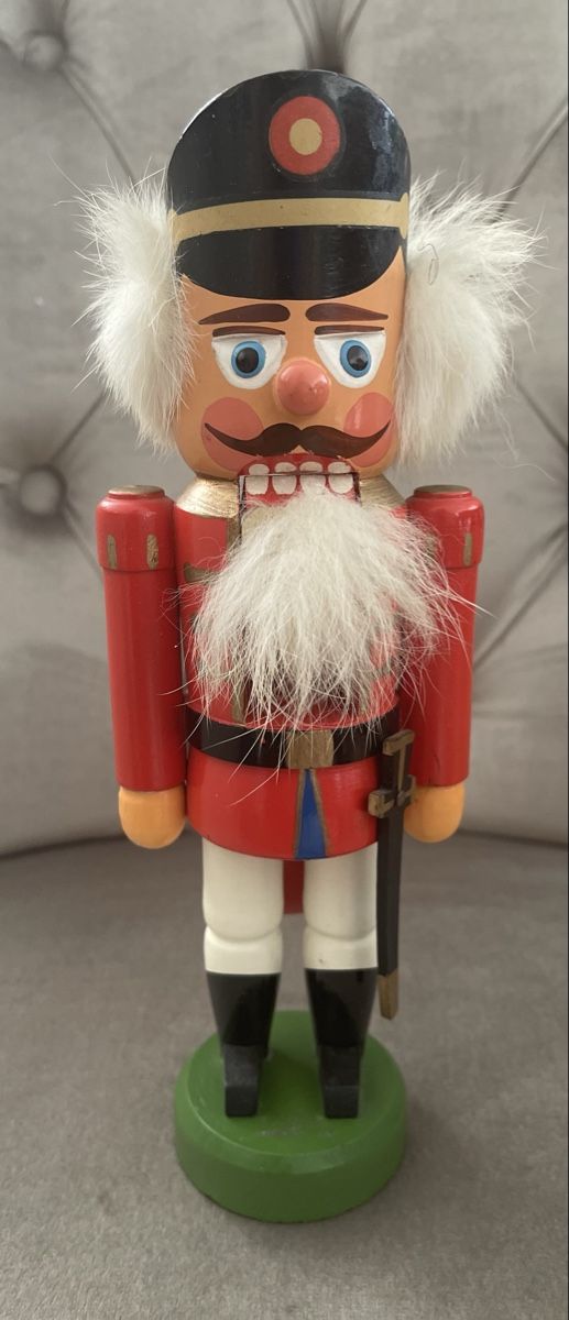 Statuette: Erzgebirge Nussknacker DDR – Usato da Oensingen venduto da antje357