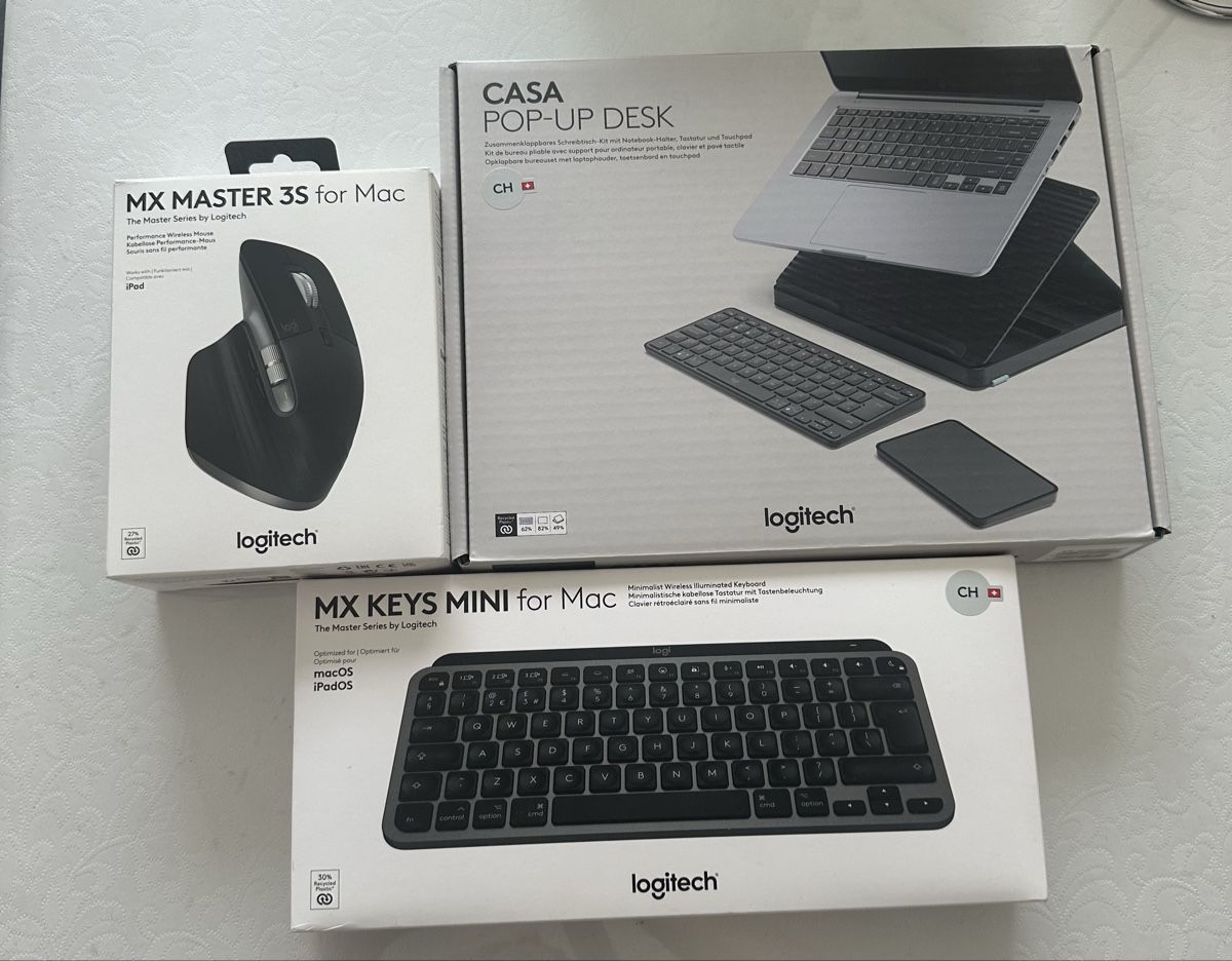 Notebooks: Logitech MX Master 3S + MX Keys Mini + Casa Pop-Up Desk- MAC – Neu (gemäss Beschreibung) aus Geroldswil von MD1704