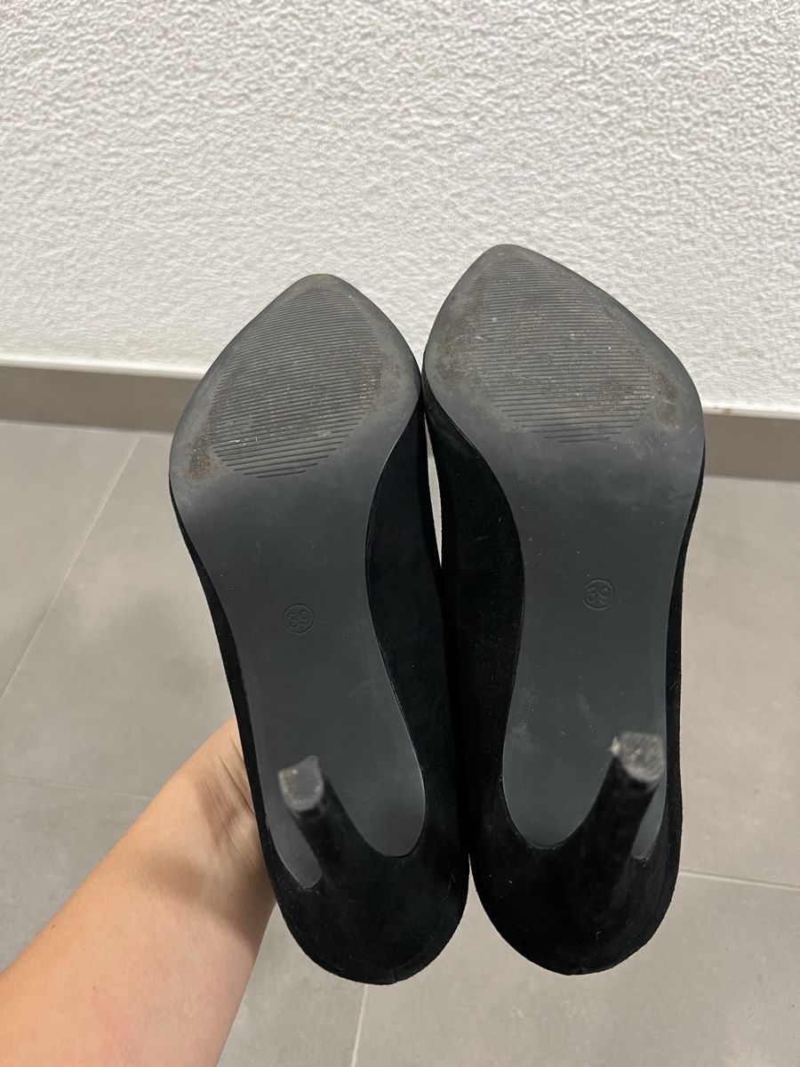 Scarpe da donna: Kiomi black suede pumps – Nuovo (secondo la descrizione) da Prangins venduto da ale_f88f 2