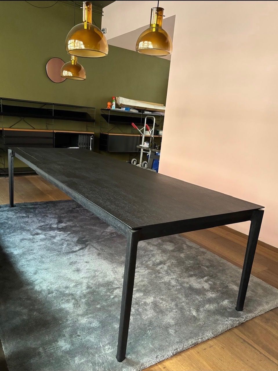 Ethnicraft Tables: Schwarzer Esstisch mit Ausziehfunktion – D'occasion à Zürich par silvana10