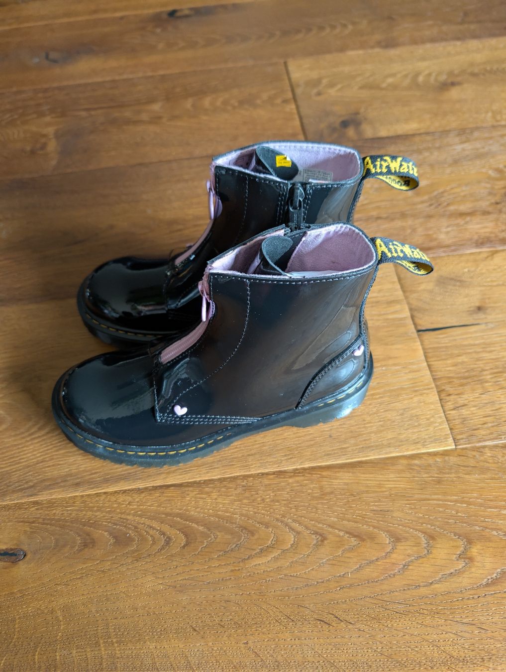 Dr. Martens Scarpe per ragazze: Ungetragene Dr. Martins Gr. 35 – Nuovo (secondo la descrizione) da Rudolfstetten venduto da KingLouis88 3