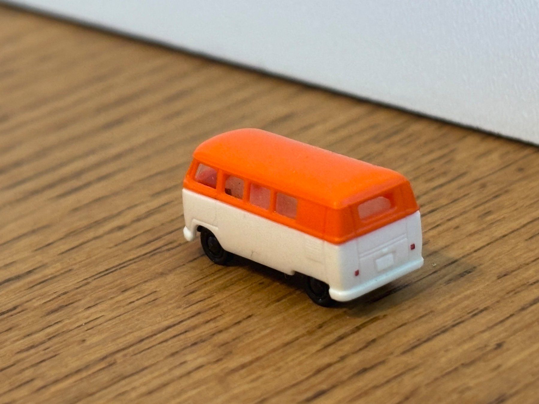 Modellini di ferrovie: e1711: VW Bus (Spur N) – Usato da Birsfelden venduto da Birs_25 2