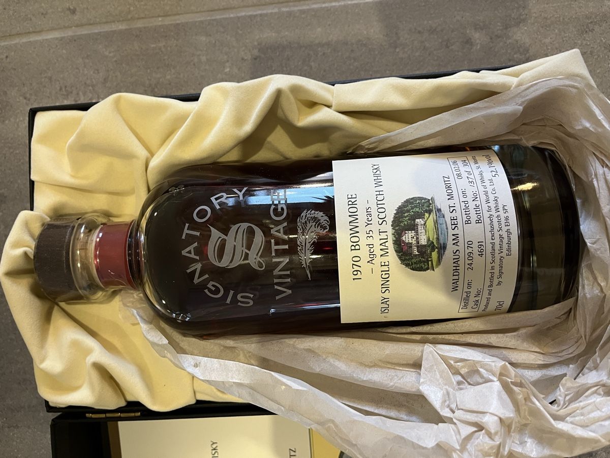 Bowmore Bevande alcoliche: Signatory Vintage BOWMORE 1970 – Nuovo e nell'imballaggio originale da Neerach venduto da fuz_8d7l 2