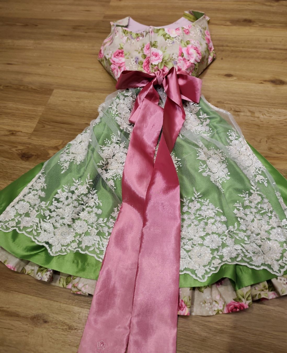 Vestiti: Astrid Söll - Dirndl, Gr.44 – Nuovo e nell'imballaggio originale da Dussnang venduto da Rosenfee50