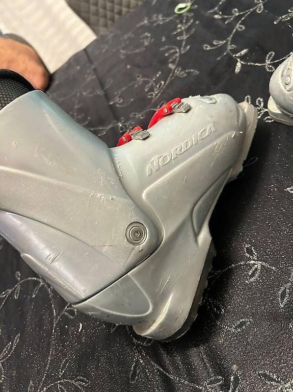 Schuhe für Jungen: Bottes de ski enfant – Gebraucht aus Curtilles von cat_vs66 1