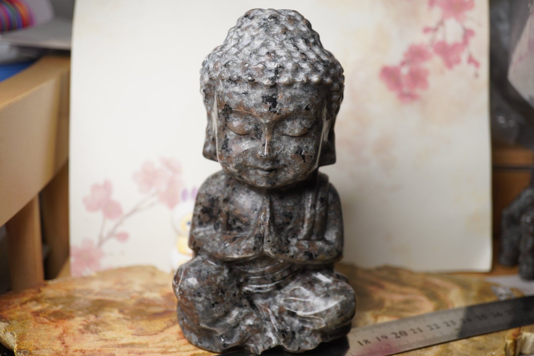 Minerali & Pietre curative: Yooperlit UV  Aktive   Buddha XL   15cm x  7cm – Nuovo e nell'imballaggio originale da Eschenbach SG venduto da topstone 2