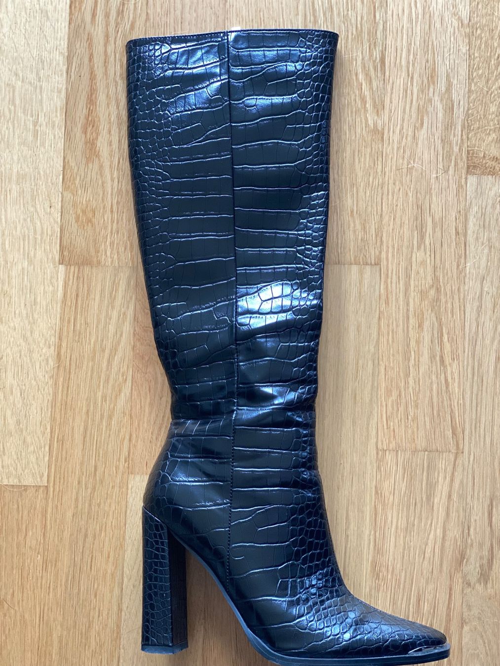 Chaussures femmes: Black Knee High Boots with Block Heel – D'occasion à Zürich par anuccis70 3