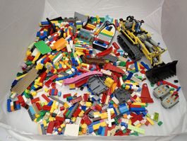Lego Konvolut mit Lego Technic Raupenlader, 3.6 Kilo
