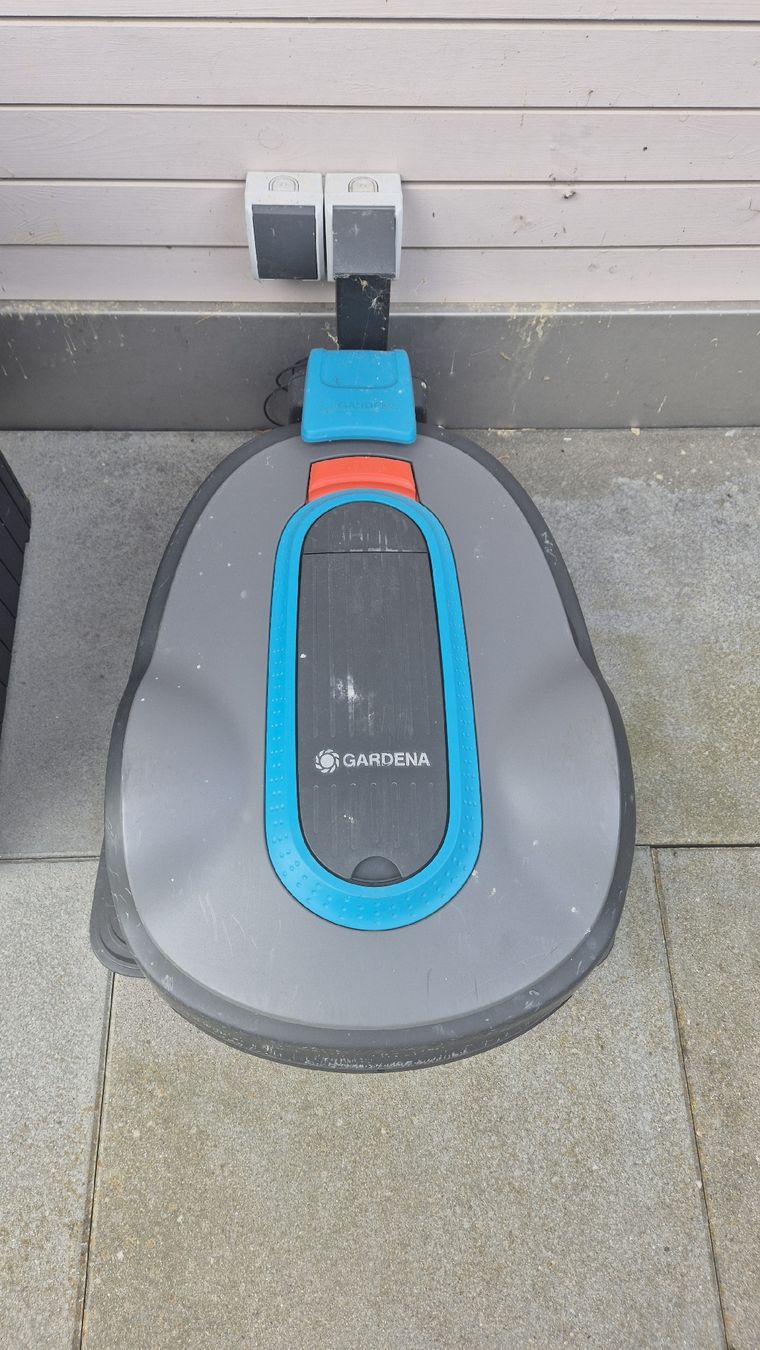 Gardena Tagliaerba: Gardena Sileno+ Mähroboter  Sommer-Angebot – Usato da Frasnacht venduto da monster-350