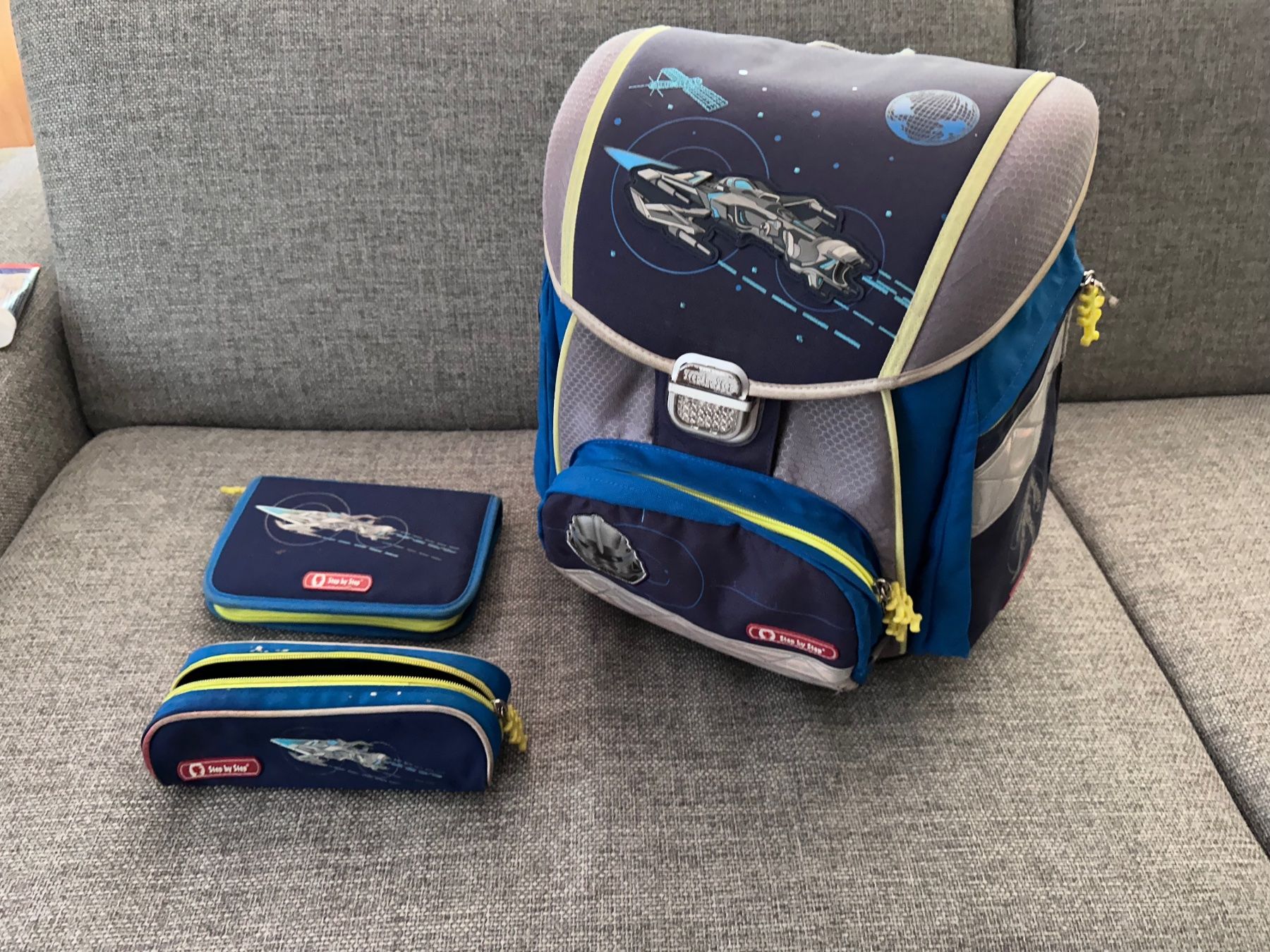 Step by Step Sacs & sacs à dos: Schulthek "Step by Step" Primarschule Space – D'occasion à Cham par Maezeric